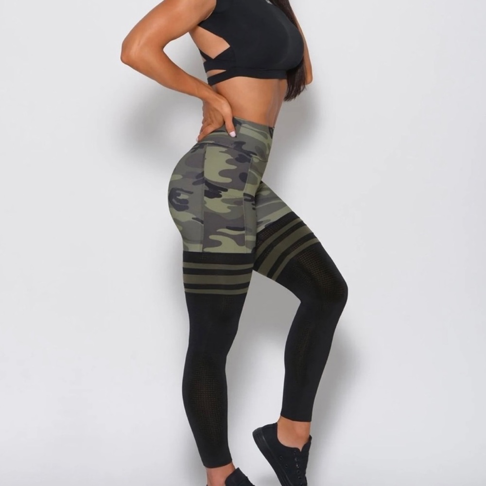 Bombshell Leggings Pocket Thigh High Camo